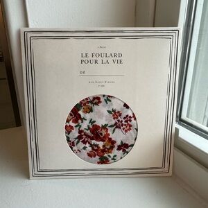 Sezane square scarf - NWT